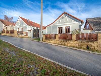 Prodej rodinného domu se třemi bytovými jednotkami