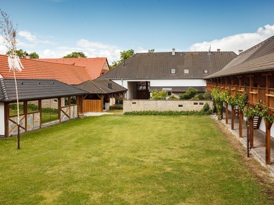 Prodej vícegeneračního rodinného sídla/rekreačního statku, 950 m² – Žabovřesky, okres Č. Budějovce